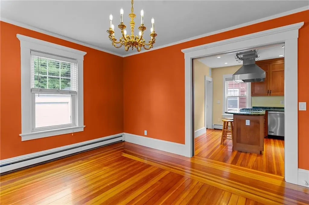 212 Pawtuxet Avenue Cranston RI 02905
