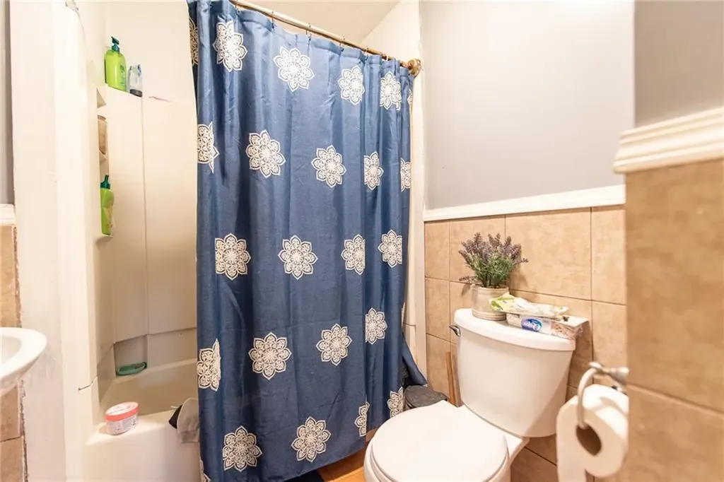 209 Crawford Street Woonsocket RI 02895