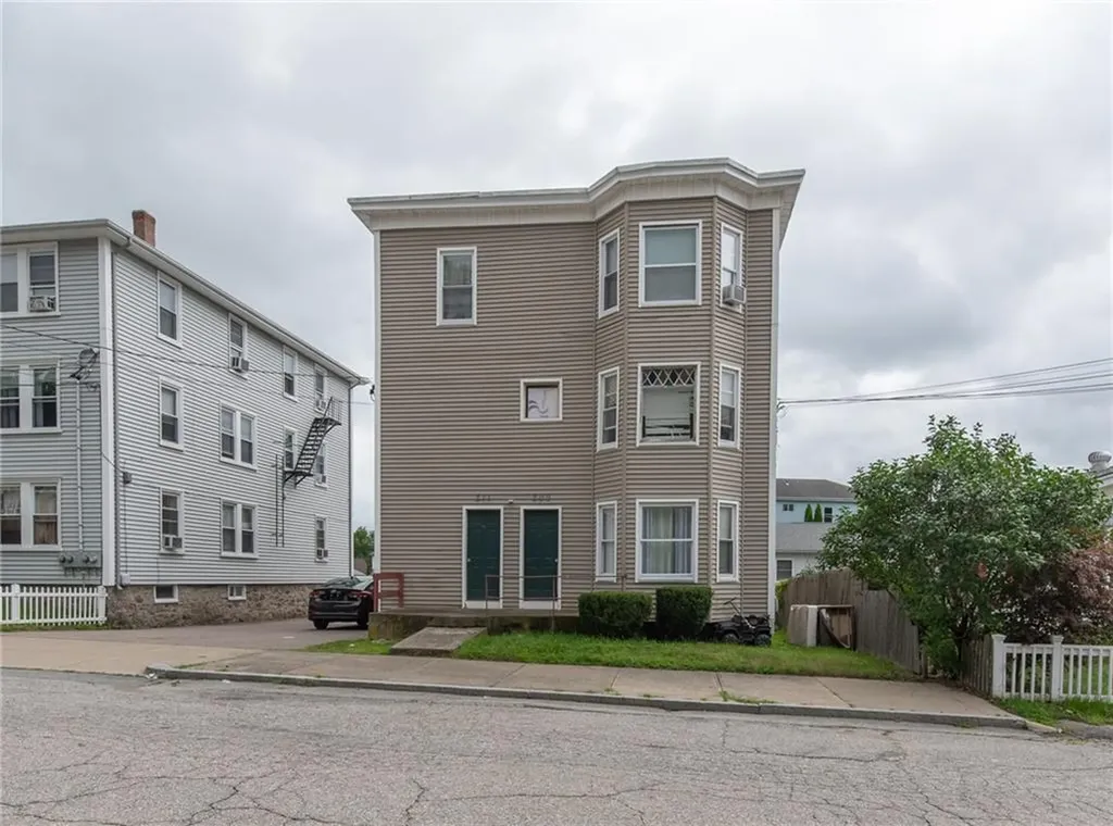 209 Crawford Street Woonsocket RI 02895