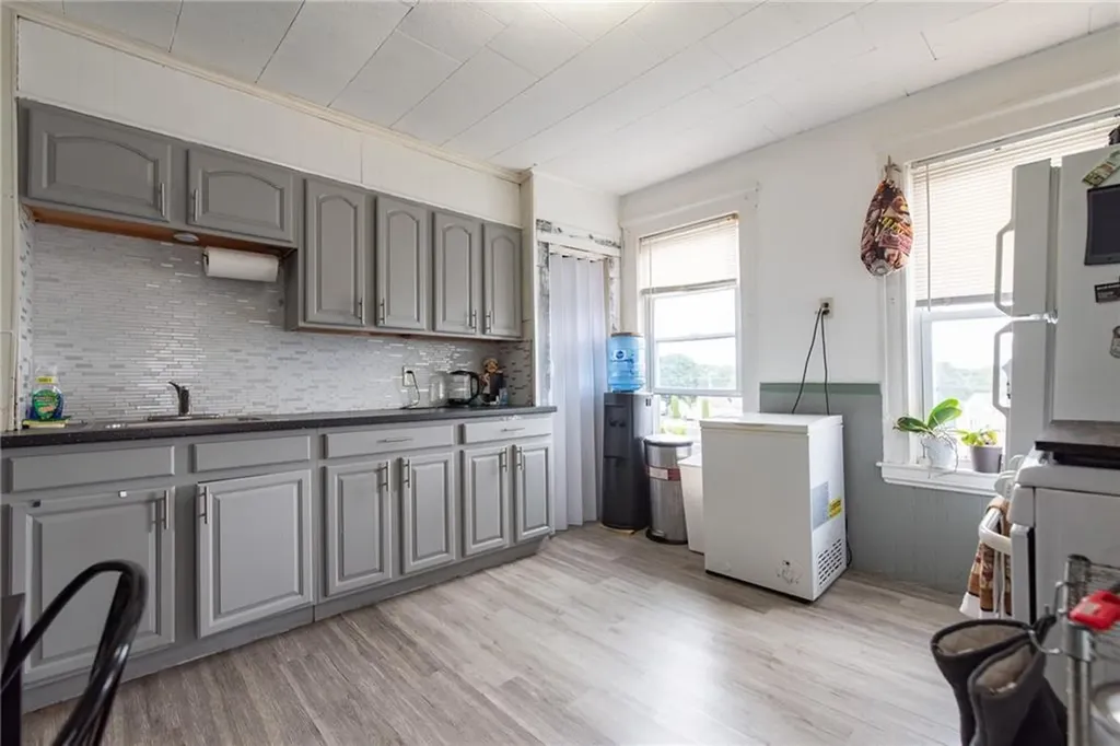 209 Crawford Street Woonsocket RI 02895