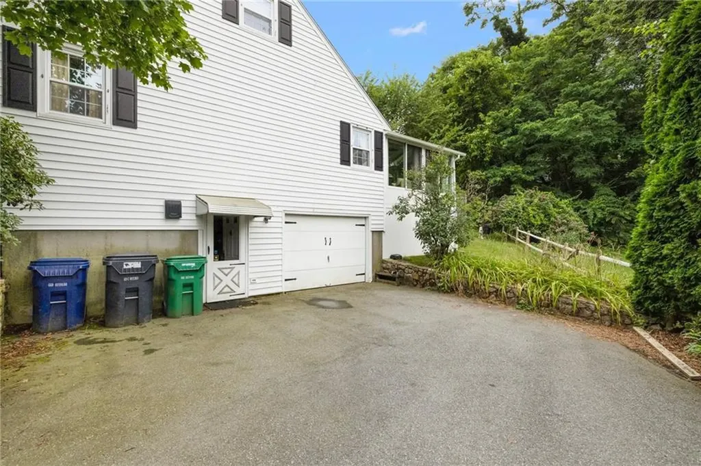 27 Jambray Avenue Warwick RI 02886