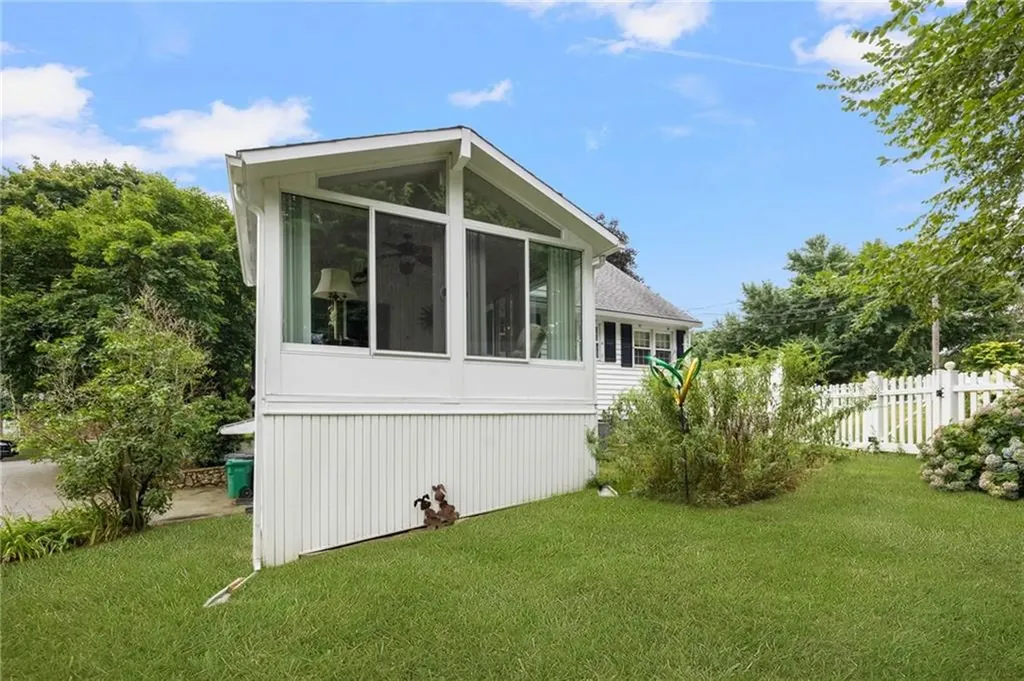 27 Jambray Avenue Warwick RI 02886