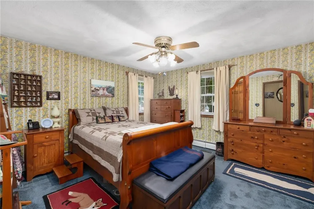 27 Jambray Avenue Warwick RI 02886