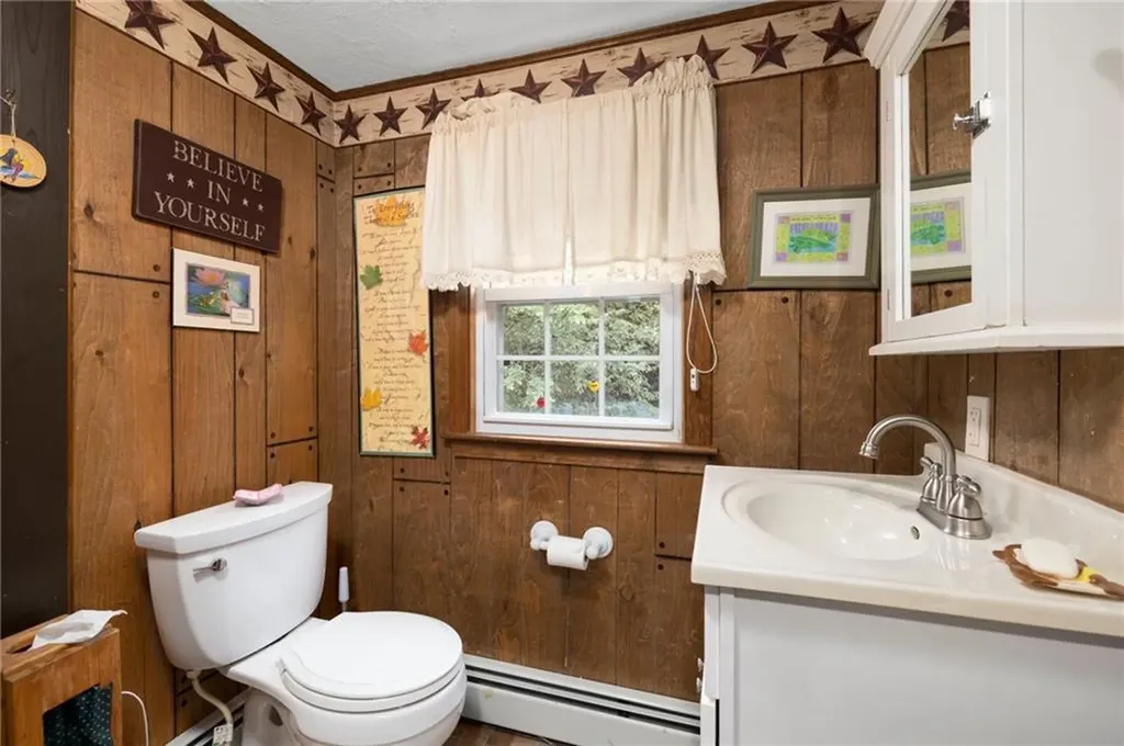 27 Jambray Avenue Warwick RI 02886