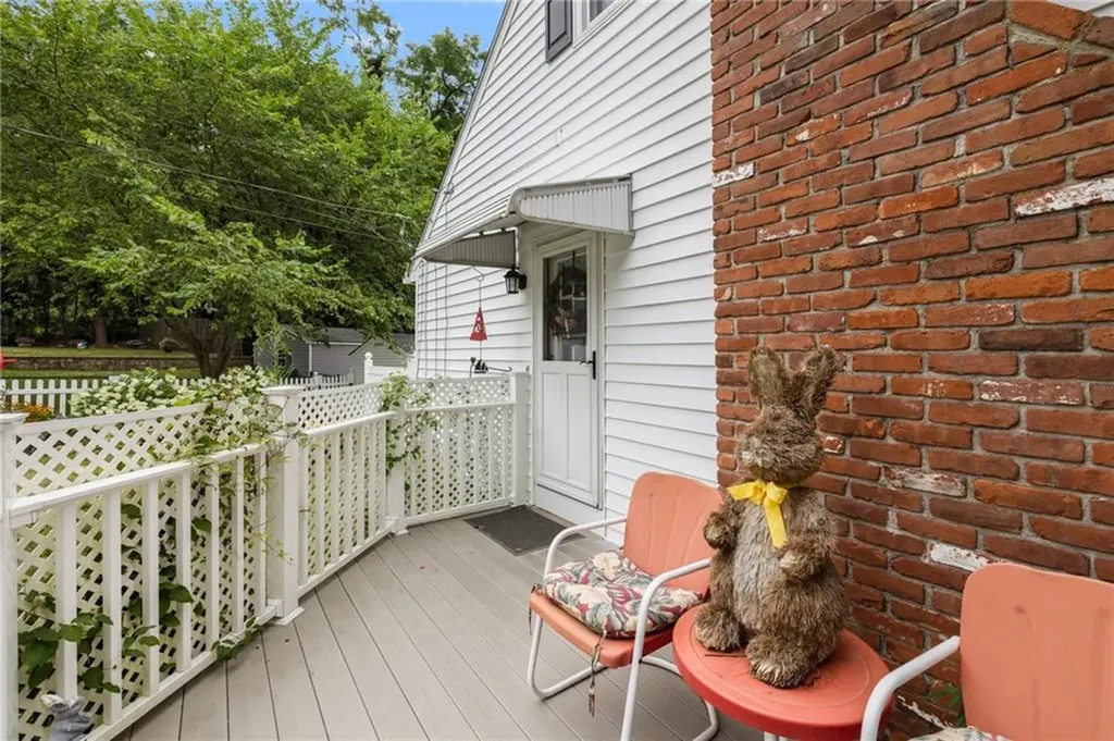 27 Jambray Avenue Warwick RI 02886