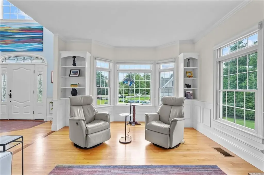 10 Casey Drive Bristol RI 02809