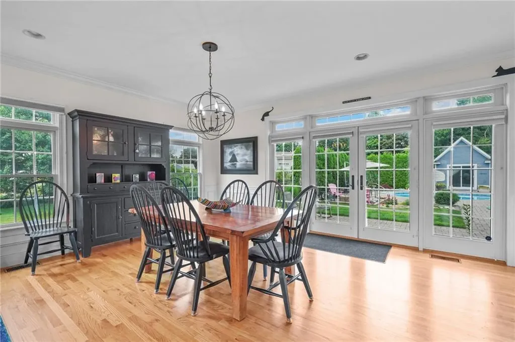 10 Casey Drive Bristol RI 02809