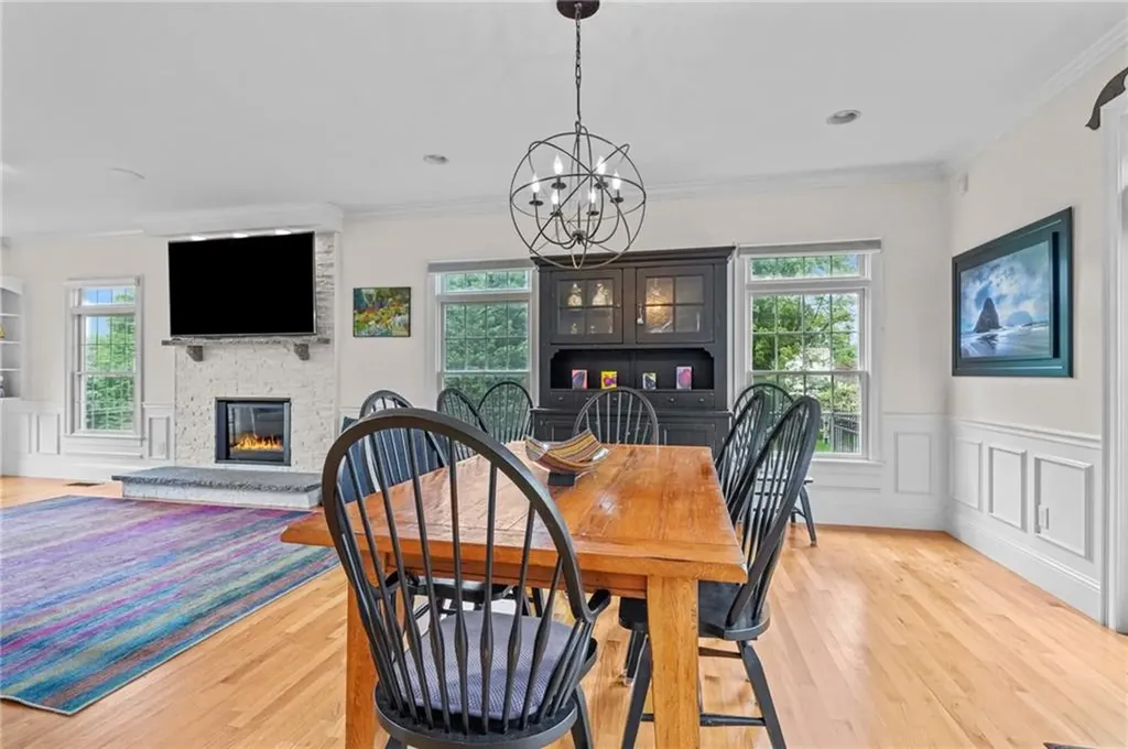 10 Casey Drive Bristol RI 02809