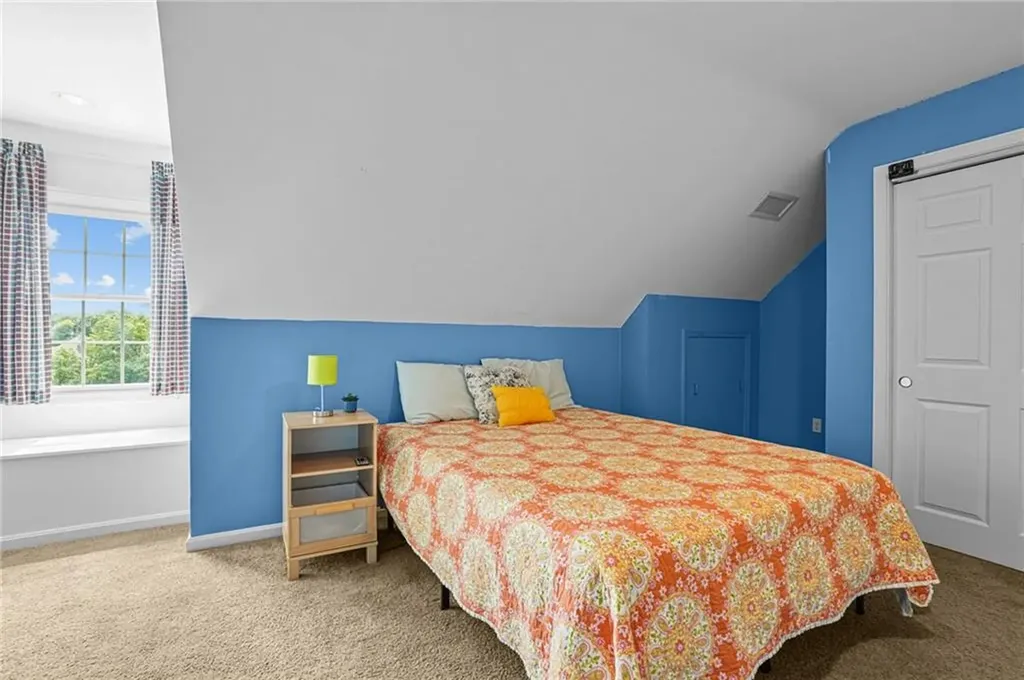 10 Casey Drive Bristol RI 02809