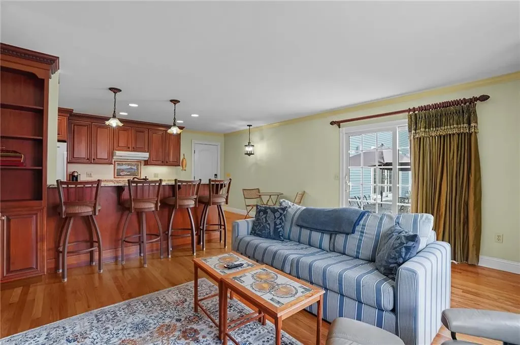 10 Casey Drive Bristol RI 02809
