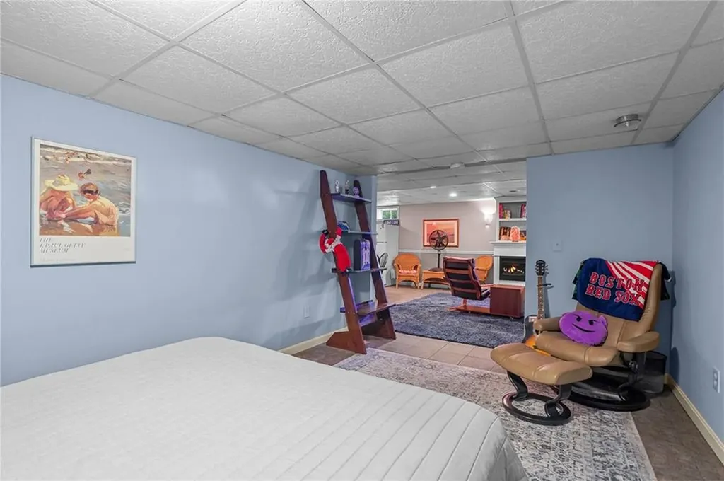 10 Casey Drive Bristol RI 02809