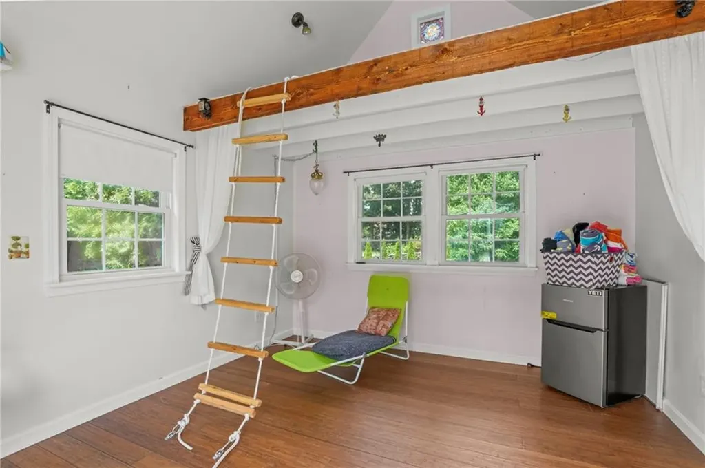10 Casey Drive Bristol RI 02809