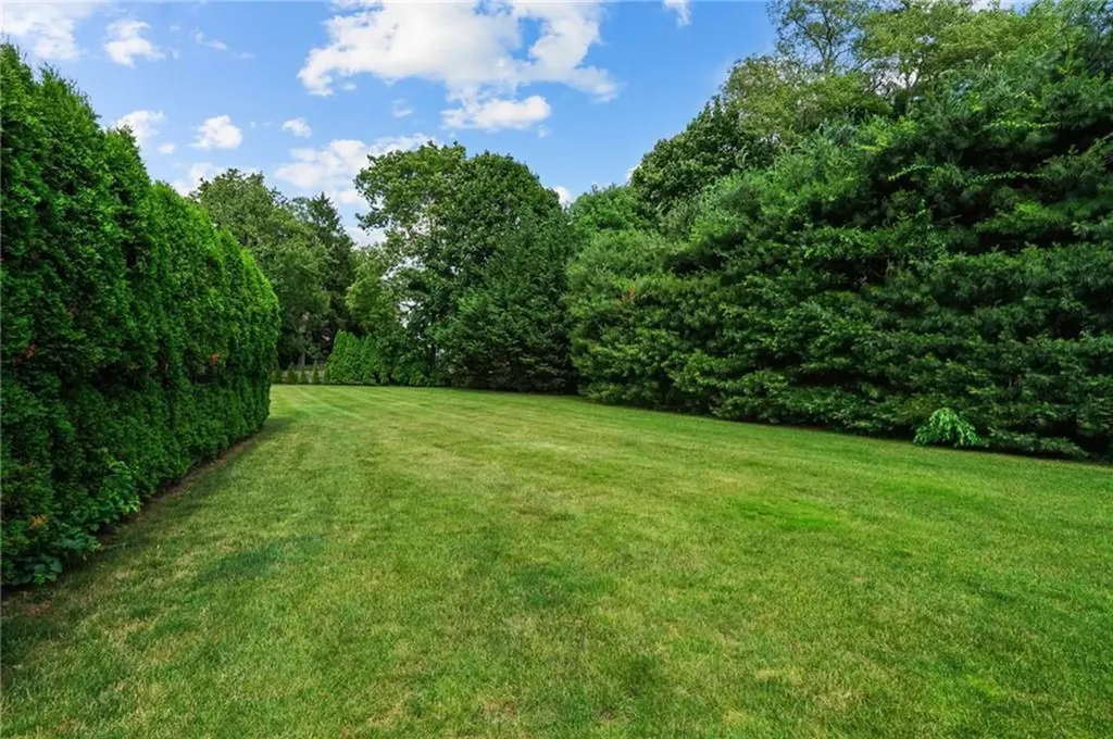 10 Casey Drive Bristol RI 02809
