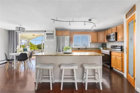 2 Vera Street Cranston RI 02920