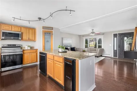 2 Vera Street Cranston RI 02920