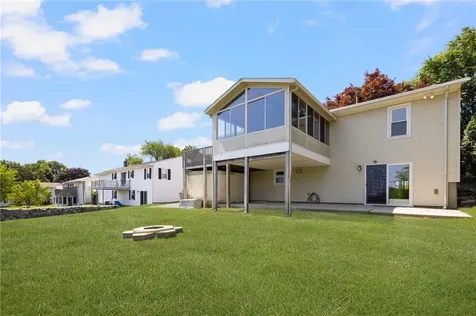 2 Vera Street Cranston RI 02920