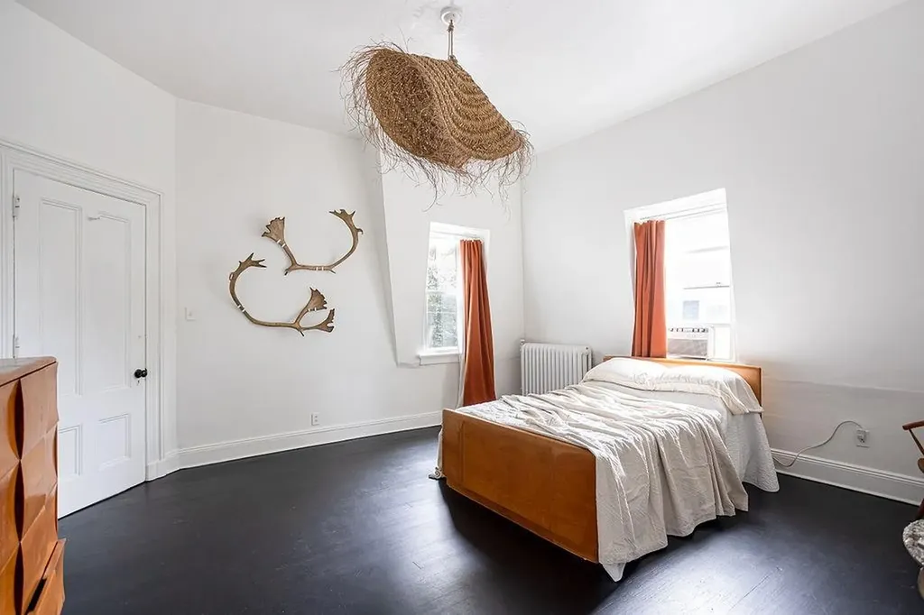 519 Spring Street Newport RI 02840