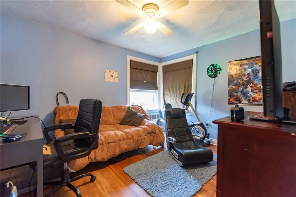 30 Columbine Avenue Pawtucket RI 02861