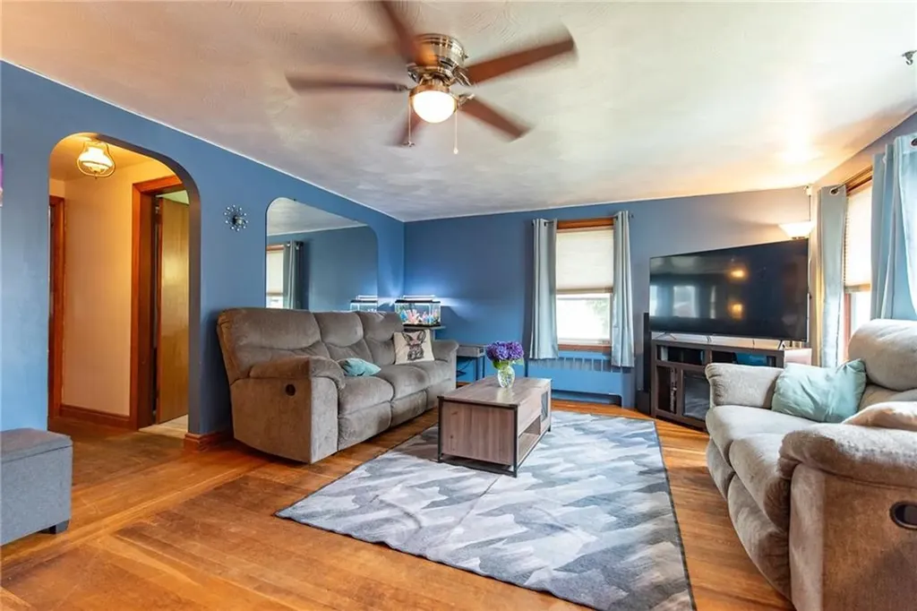 30 Columbine Avenue Pawtucket RI 02861