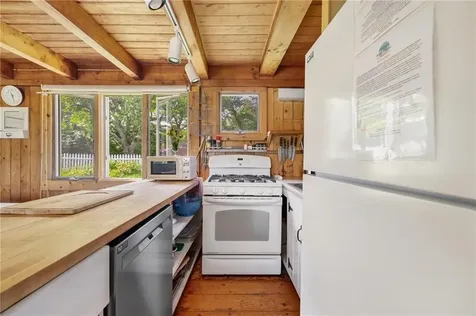 681 Corn Neck Road Block Island RI 02807