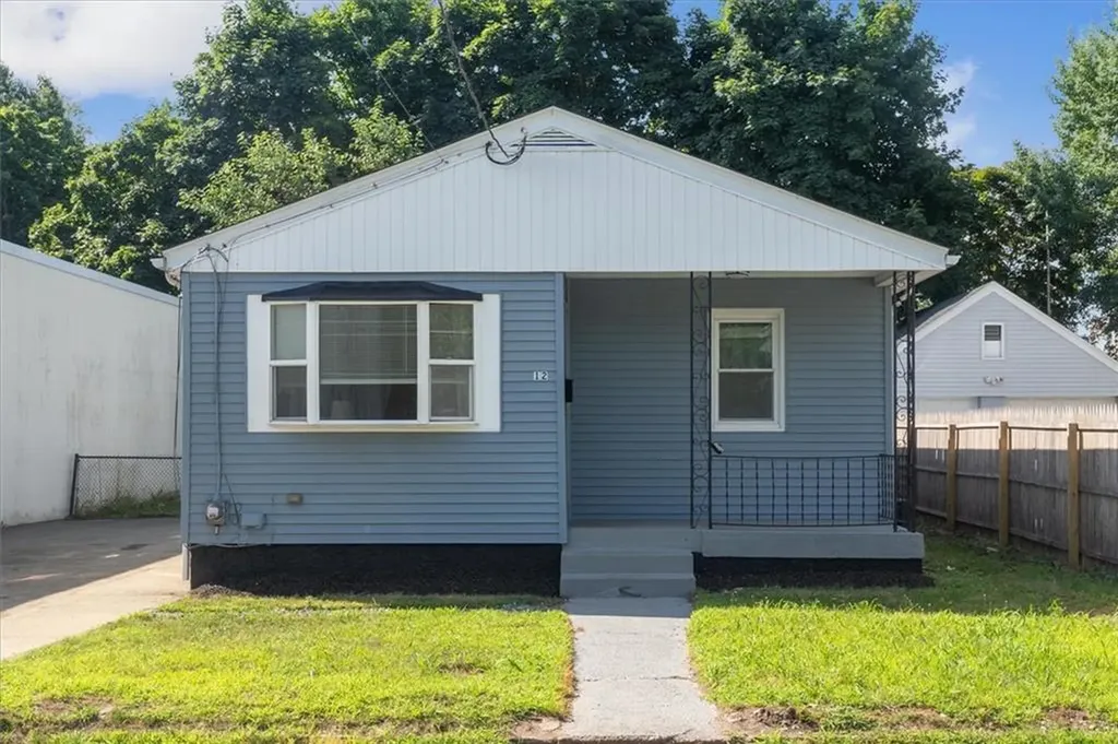 12 Roosevelt Street North Providence RI 02904