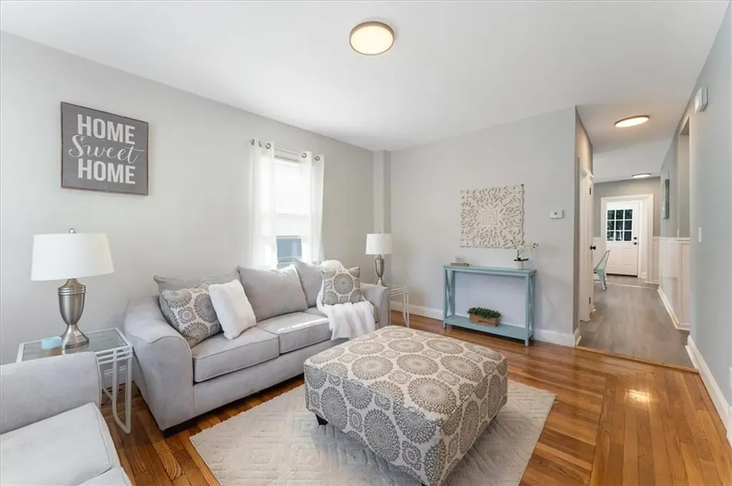 12 Roosevelt Street North Providence RI 02904
