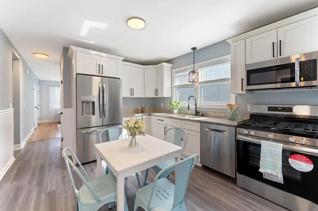 12 Roosevelt Street North Providence RI 02904