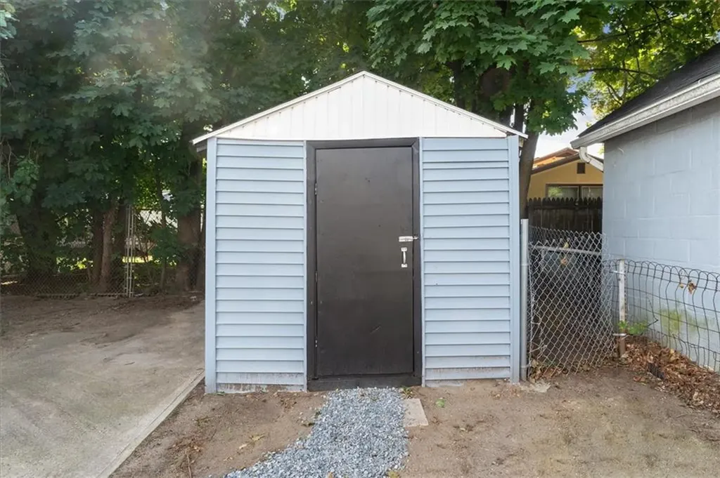 12 Roosevelt Street North Providence RI 02904