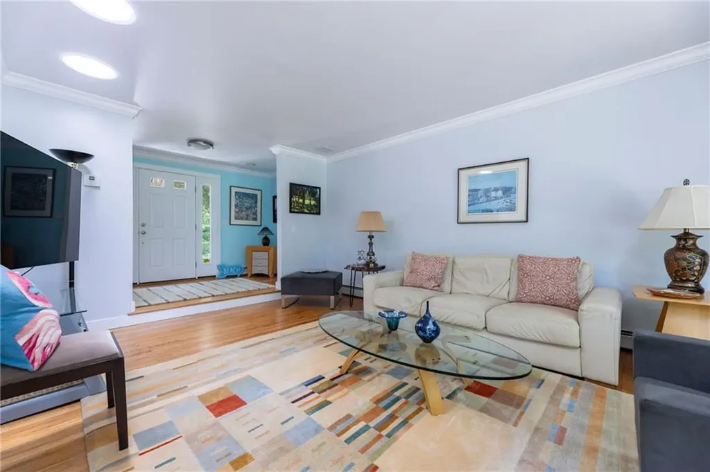 8 Pine Woods Court Westerly RI 02891