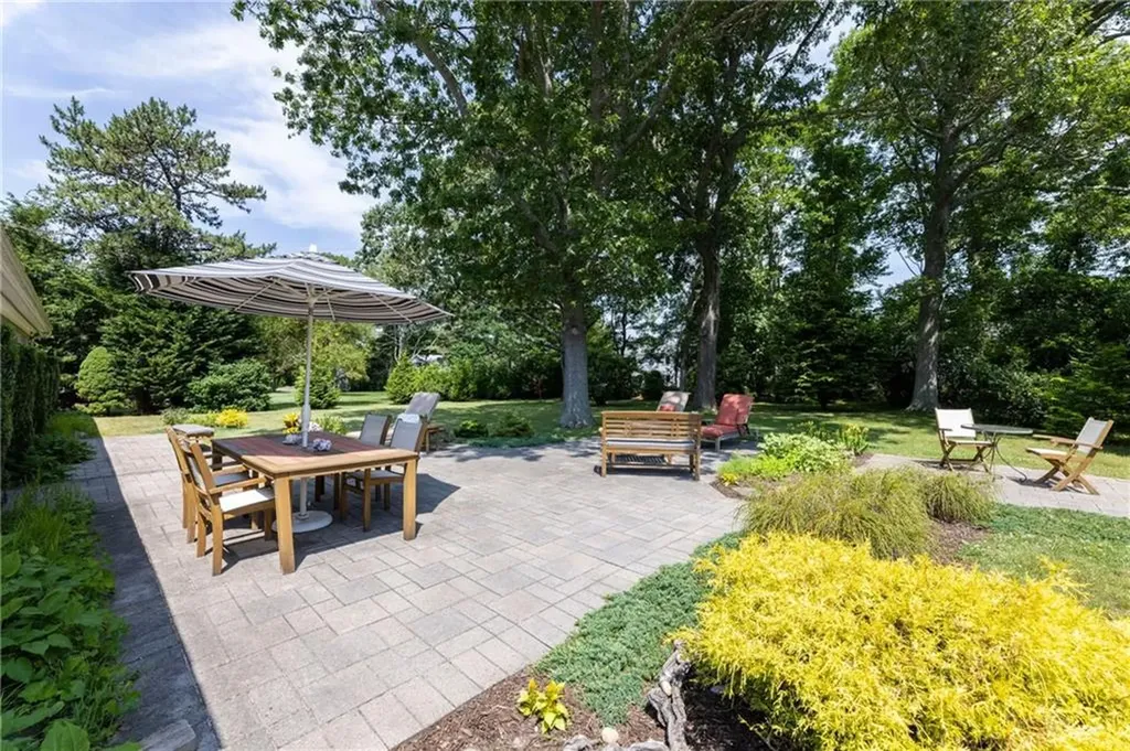 8 Pine Woods Court Westerly RI 02891