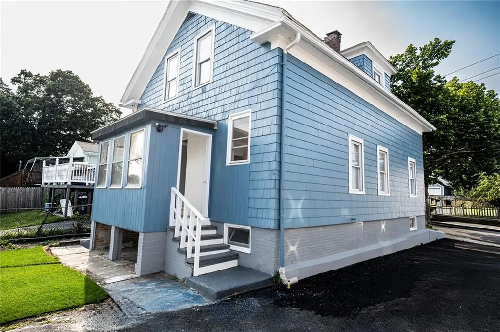 176 Baker Street Providence RI 02905