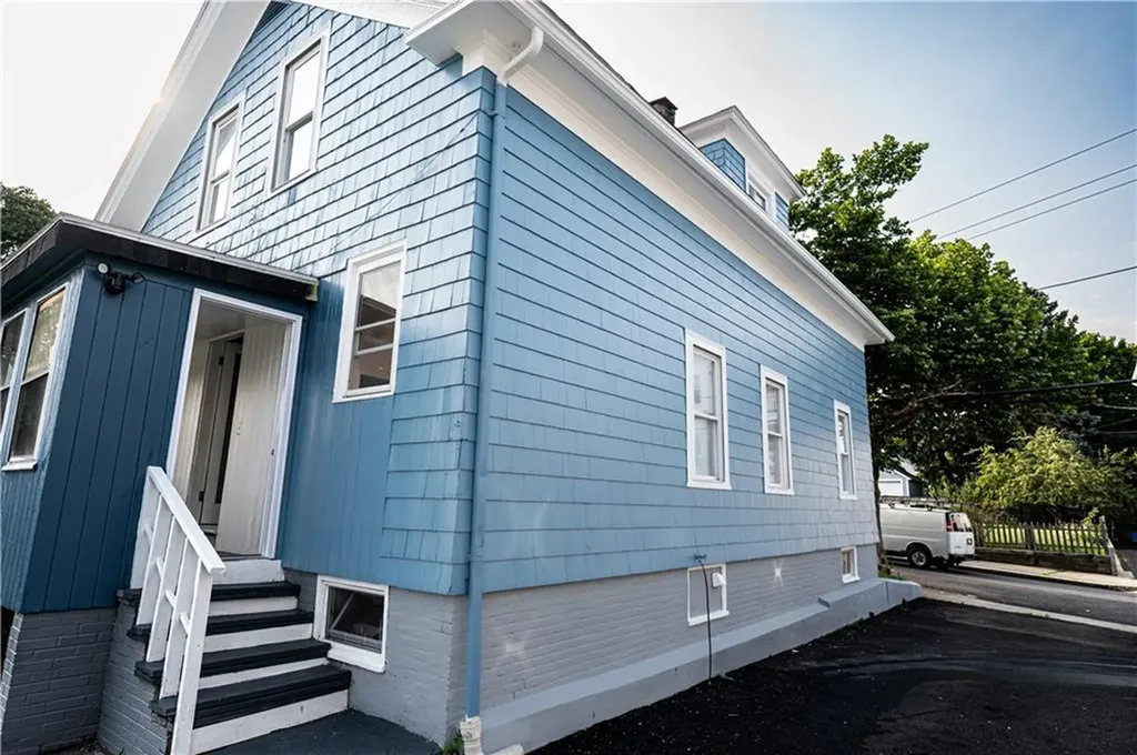 176 Baker Street Providence RI 02905