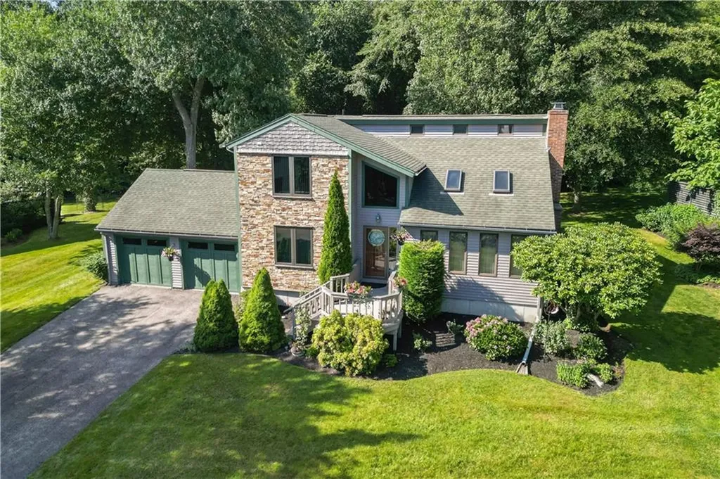 45 West Bay Drive Narragansett RI 02882