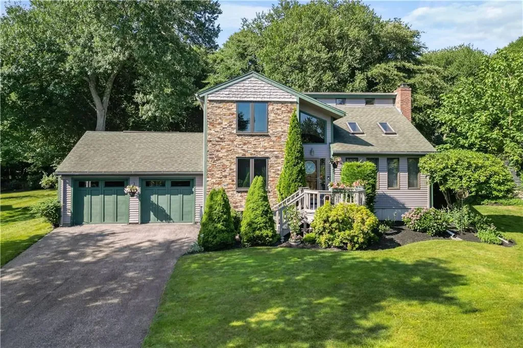 45 West Bay Drive Narragansett RI 02882