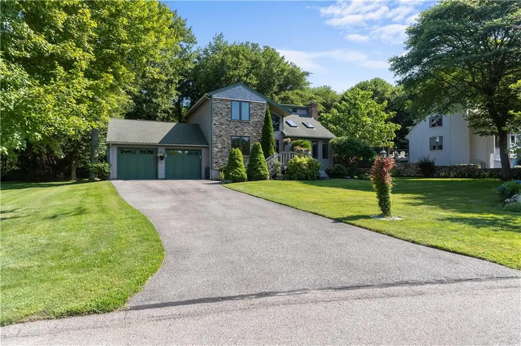 45 West Bay Drive Narragansett RI 02882