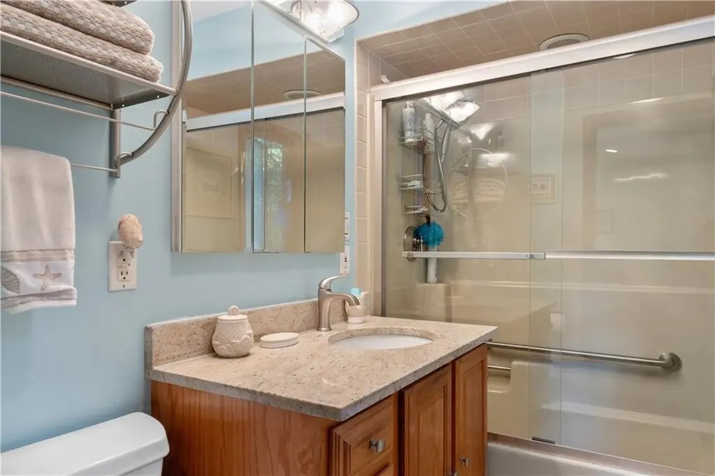 45 West Bay Drive Narragansett RI 02882