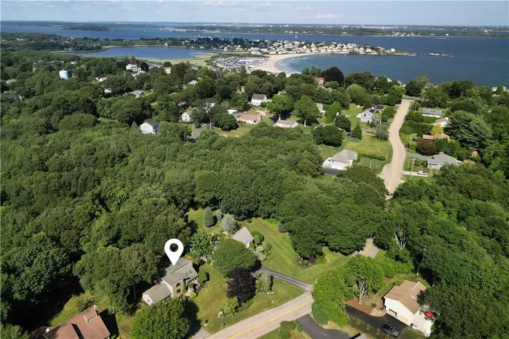 45 West Bay Drive Narragansett RI 02882