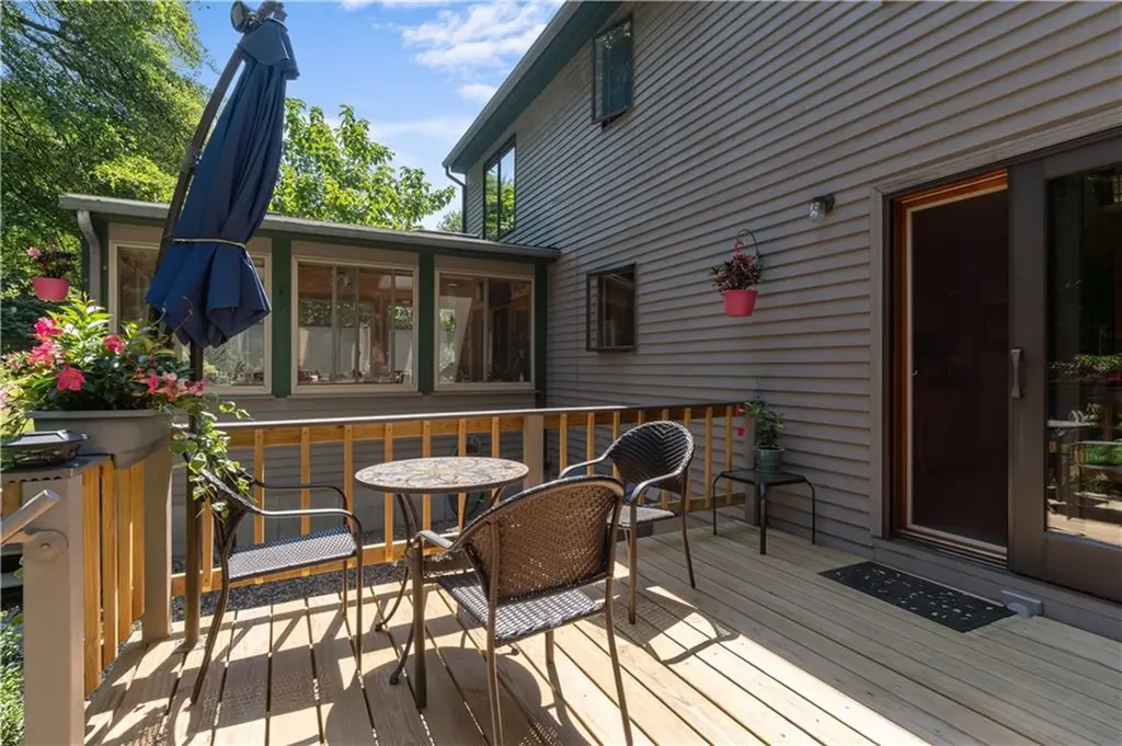 45 West Bay Drive Narragansett RI 02882