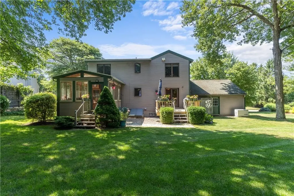 45 West Bay Drive Narragansett RI 02882