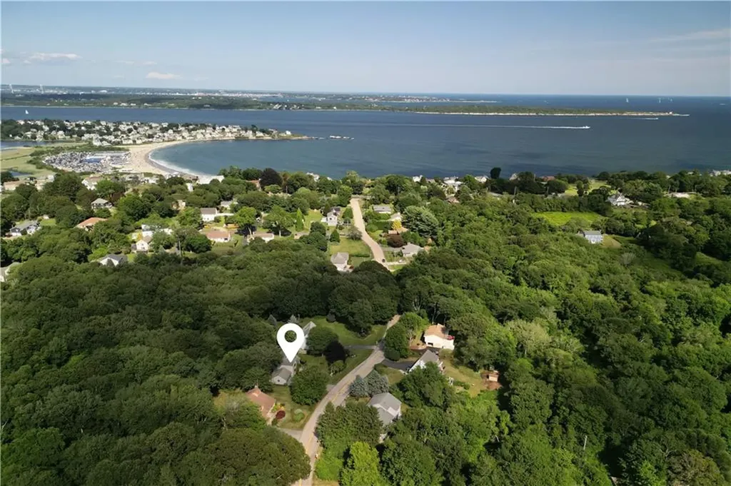 45 West Bay Drive Narragansett RI 02882