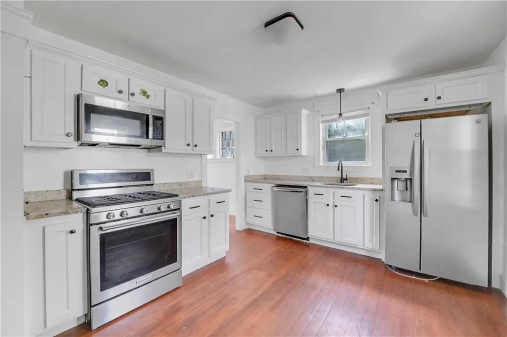 164 Wentworth Avenue Cranston RI 02905