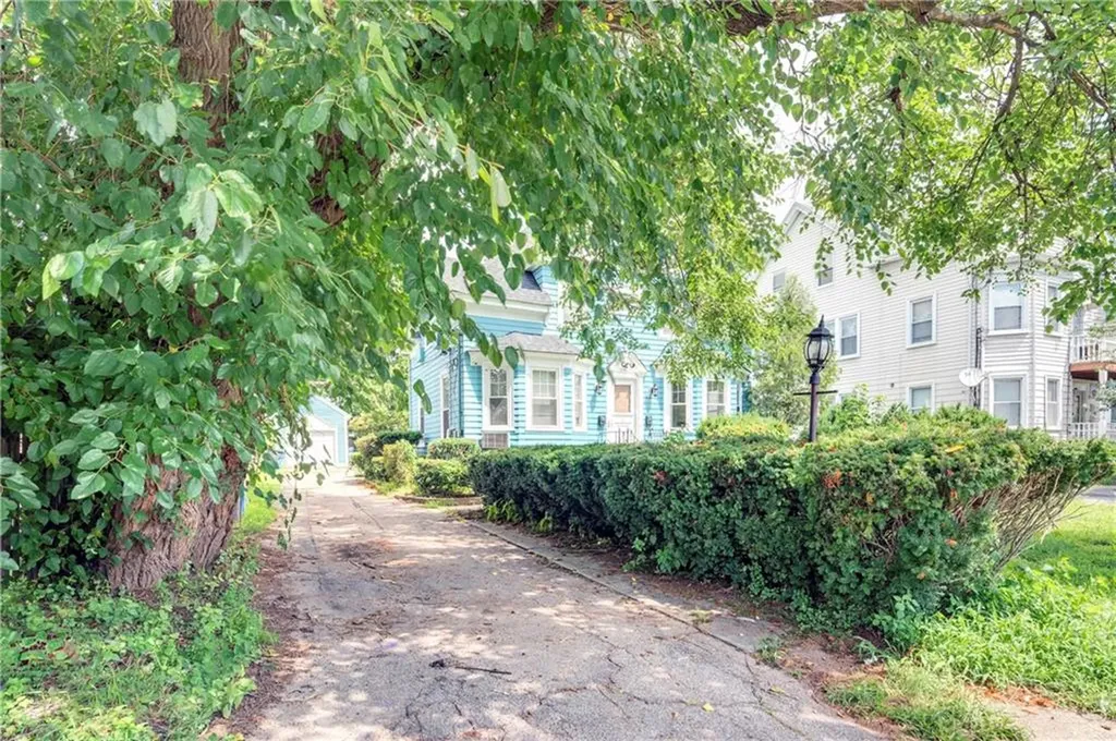 147 Wentworth Avenue Cranston RI 02905