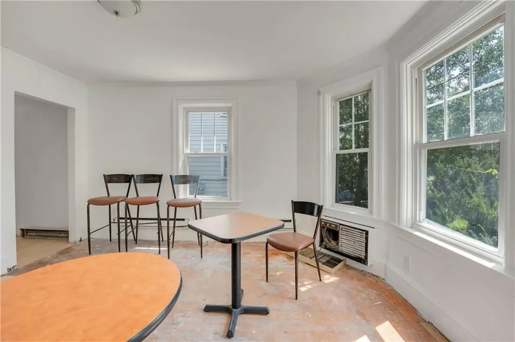 147 Wentworth Avenue Cranston RI 02905