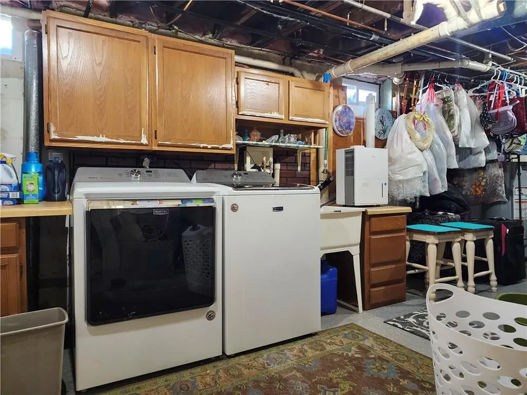 33 Fuller Street Pawtucket RI 02861