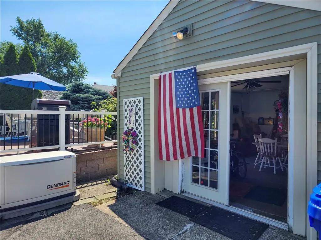 33 Fuller Street Pawtucket RI 02861