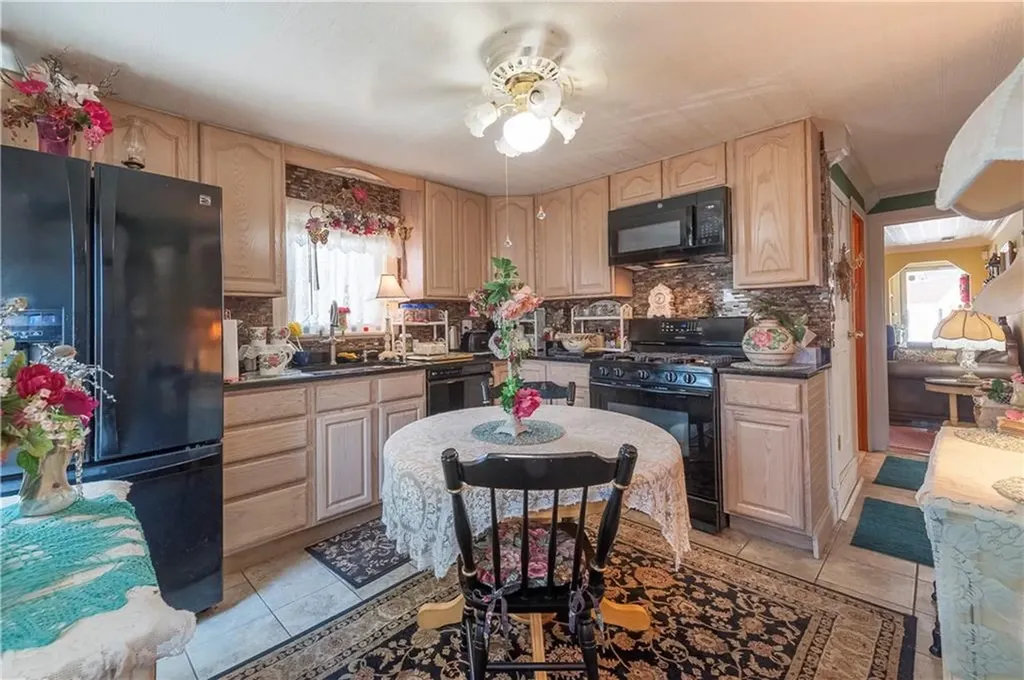 33 Fuller Street Pawtucket RI 02861
