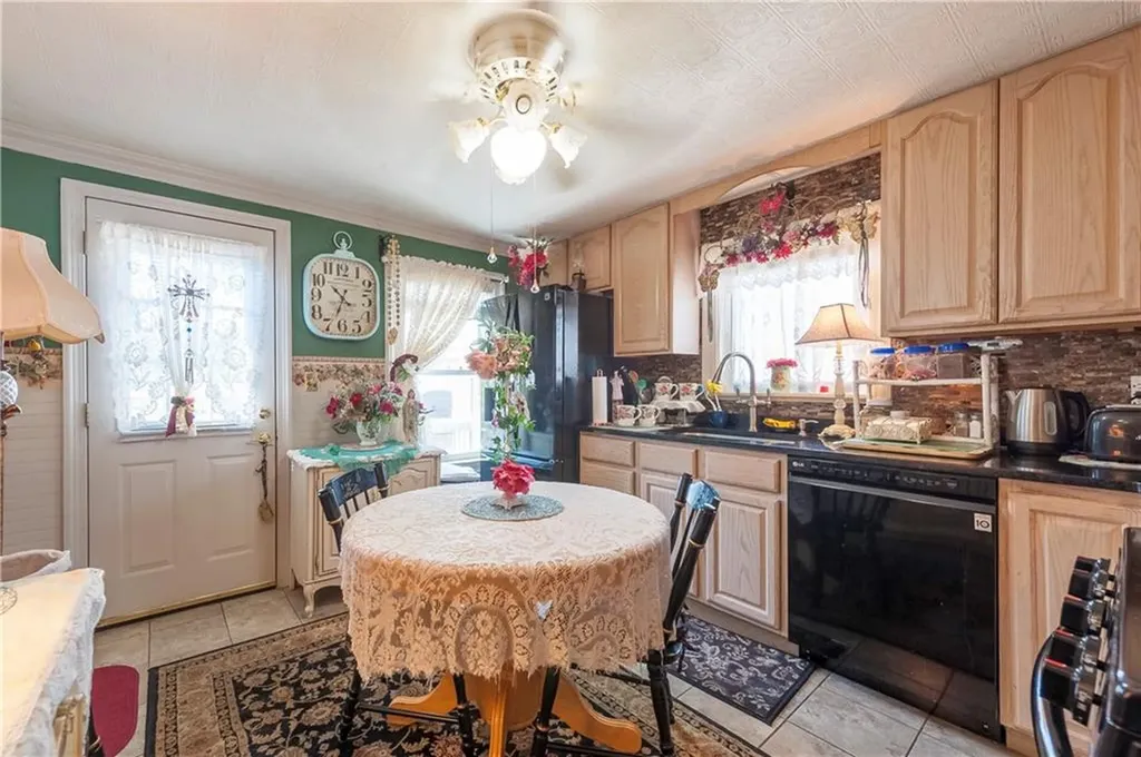 33 Fuller Street Pawtucket RI 02861