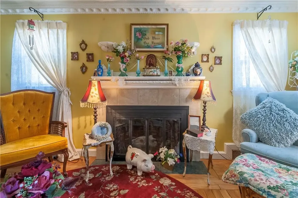 33 Fuller Street Pawtucket RI 02861