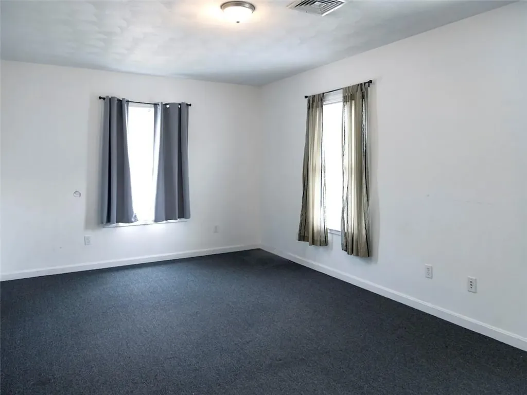 192 Midget Avenue Warwick RI 02886