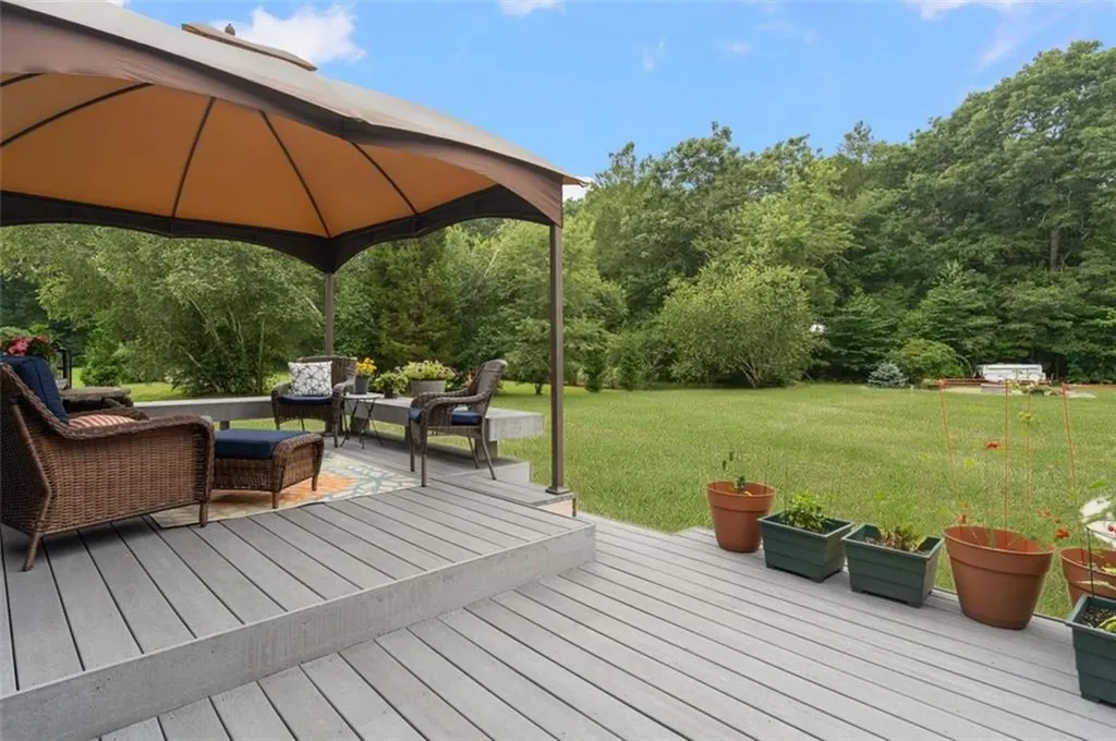 73 Laurel Road Charlestown RI 02813